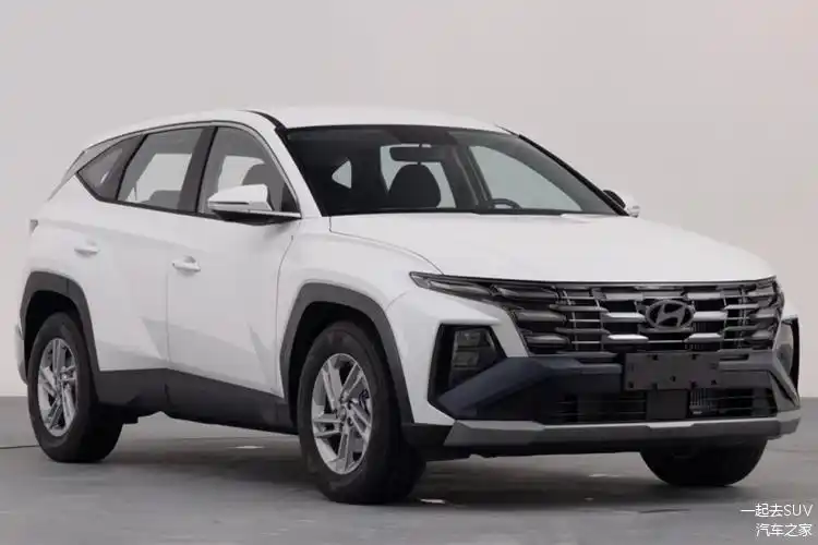 15t8at北京现代途胜l双123英寸屏十来万省油又耐用