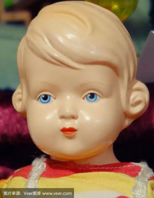 1954年的复古女娃娃大头照