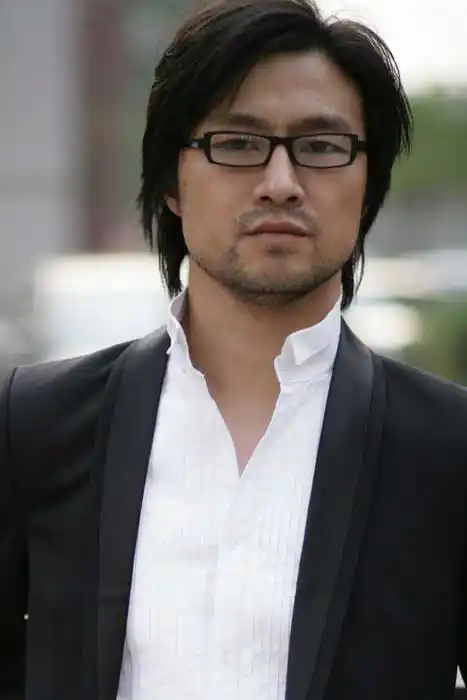 汪峰15日广州签售 渴望重回大学时代(附图)