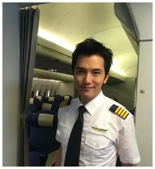 那个时期邱泽的盛世容颜惊艳至今快来感受