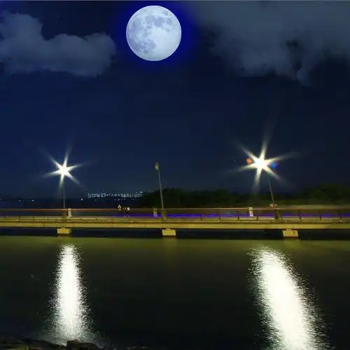 十五月亮十五圆