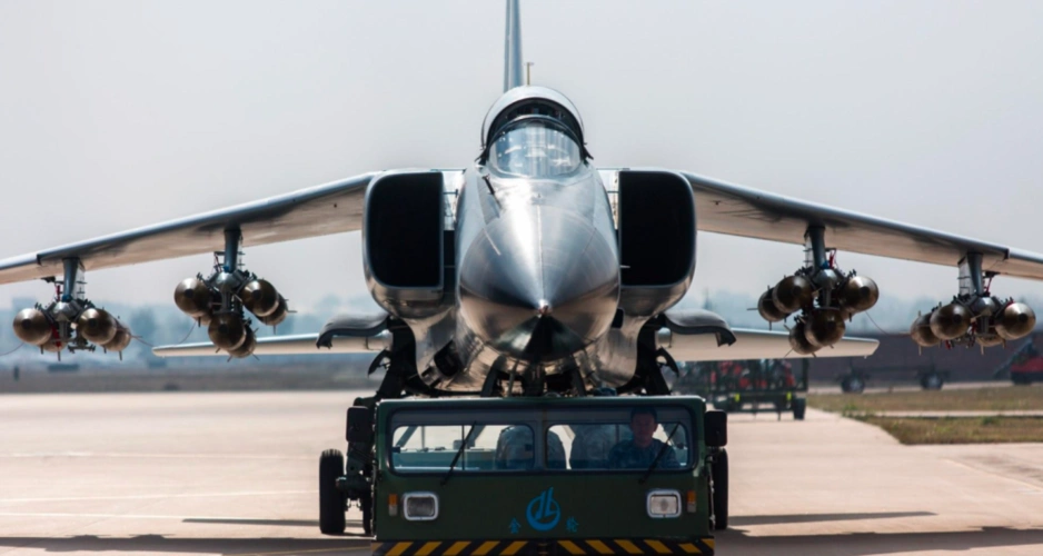 我们的歼轰7飞豹战机为何不卖专家会造成地区军力失衡