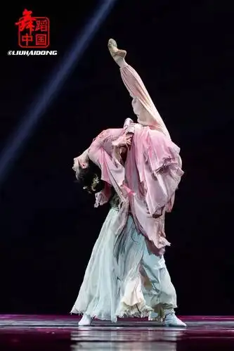 北京歌剧舞剧院 大型原创舞剧《丝路长城》精彩剧照 摄影@舞蹈中国