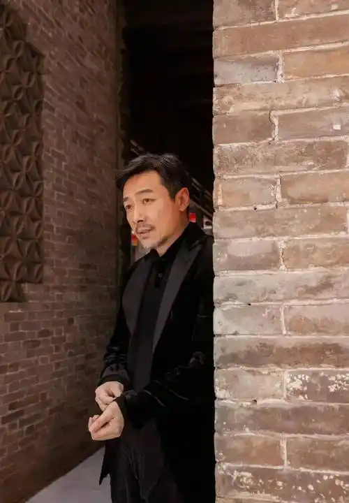 演员祖峰:娶了老师刘天池,结婚14年无儿无女也幸福_什么_北影_家里人