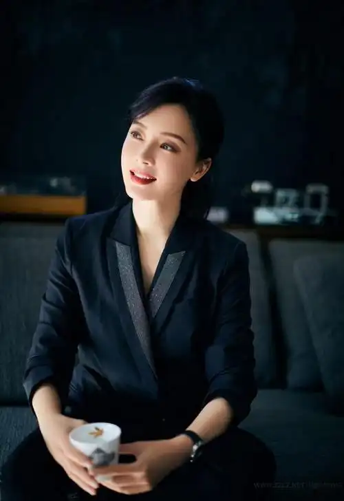 陈数,1977年3月9日生于湖北黄石,中国影视女演员,中国国家话剧院演员