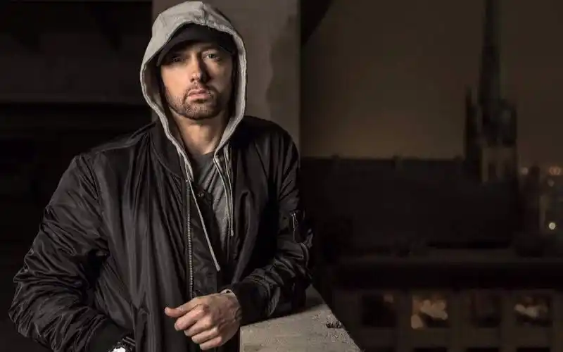 用姆爷loseyourself回顾八英里