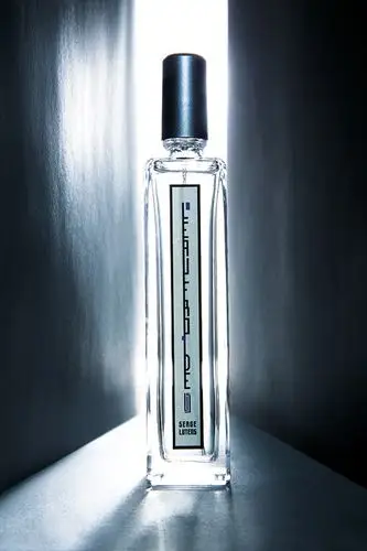 芦丹氏 冷水(冷冽之水) serge lutens leau froide|香水评论|香调