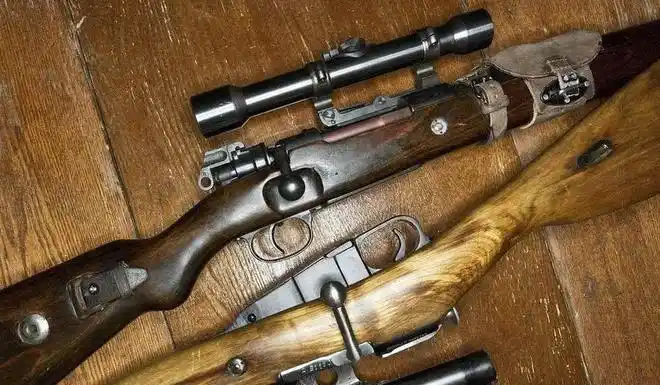 毛瑟kar98k步枪是二战时期,纳粹德国军队装备的制式手动步枪.
