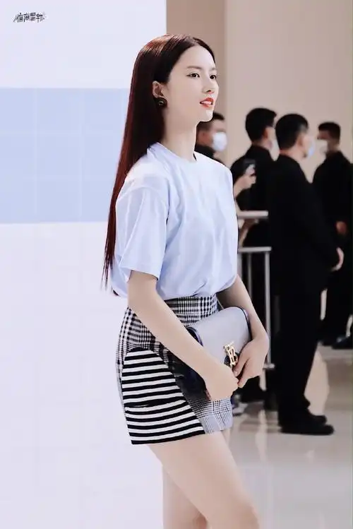 刘些宁硬糖少女303门面主舞