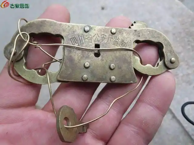 四川公安拇指铐