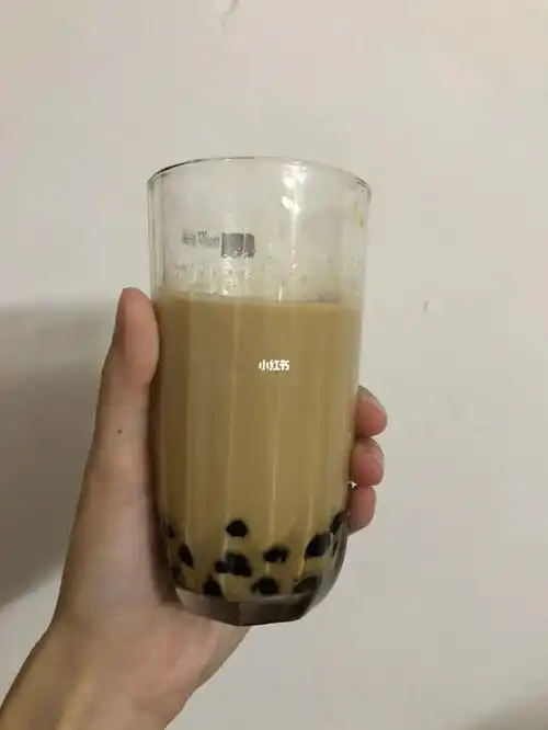 秋天的第一杯奶茶