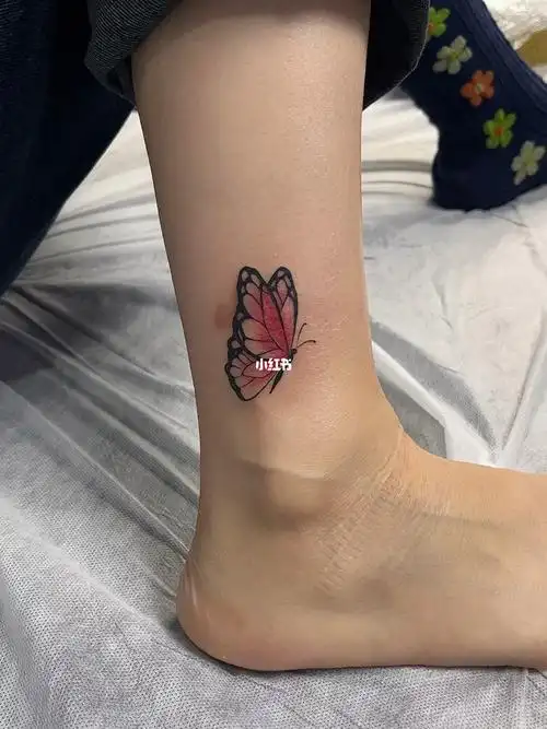 精致小蝴蝶纹身吴江纹身脚裸纹身纹身