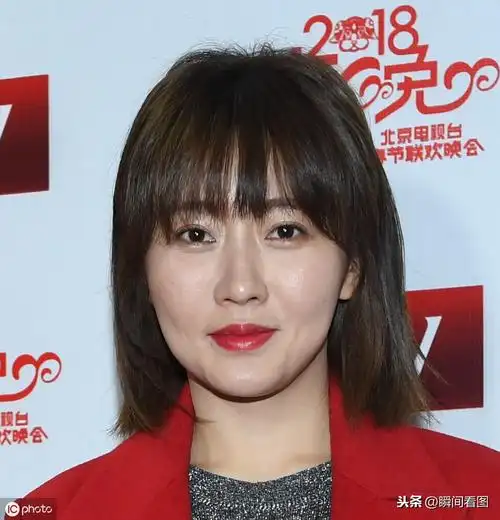 潘长江潘阳父女合影 女儿颜值抢镜 从容淡定