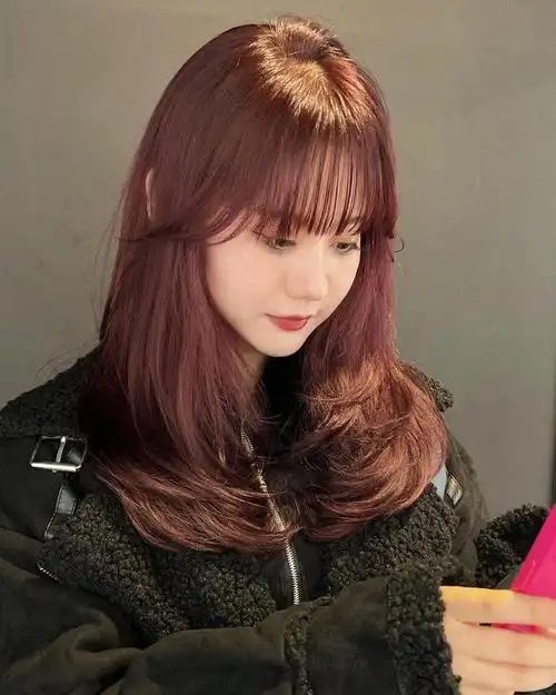 今冬长发女性发型别瞎剪,选这三种就对了,洋气修颜显气质