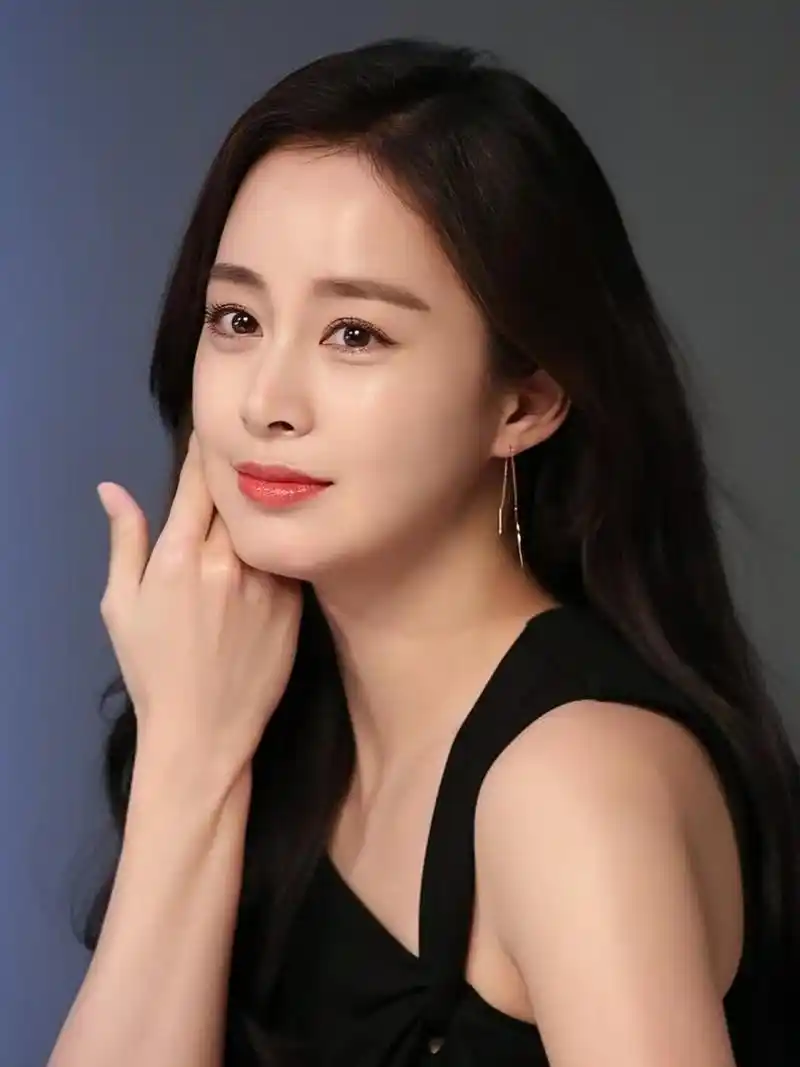 美人图鉴 |金泰熙 / 金泰希 越近越美  韩国天然美女金泰熙,欣赏一下