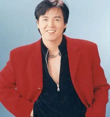 张庭近照美的像个花仙子,谁能看出她快50岁了