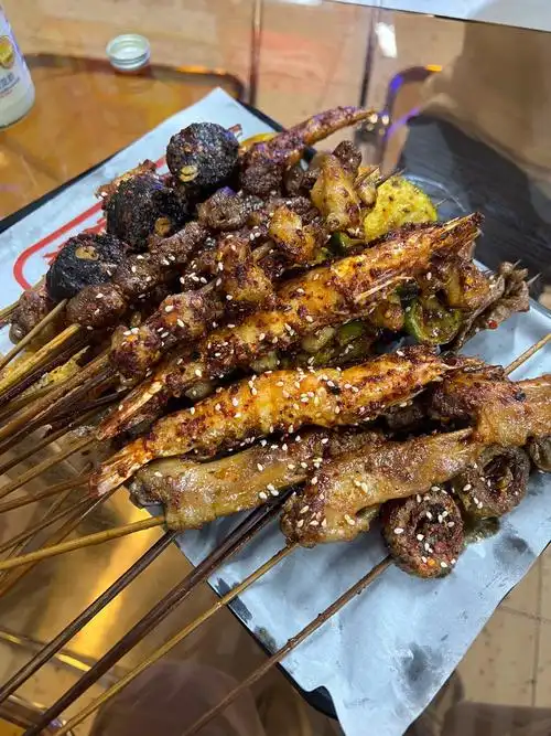 在南宁的南丹烧烤店之头牌烧烤浅吃一下