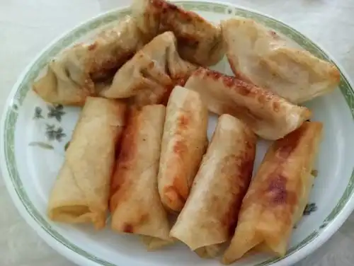 红丸子绿丸子白丸子