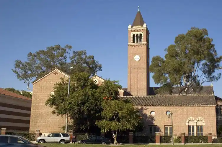 美国南加州大学的教堂