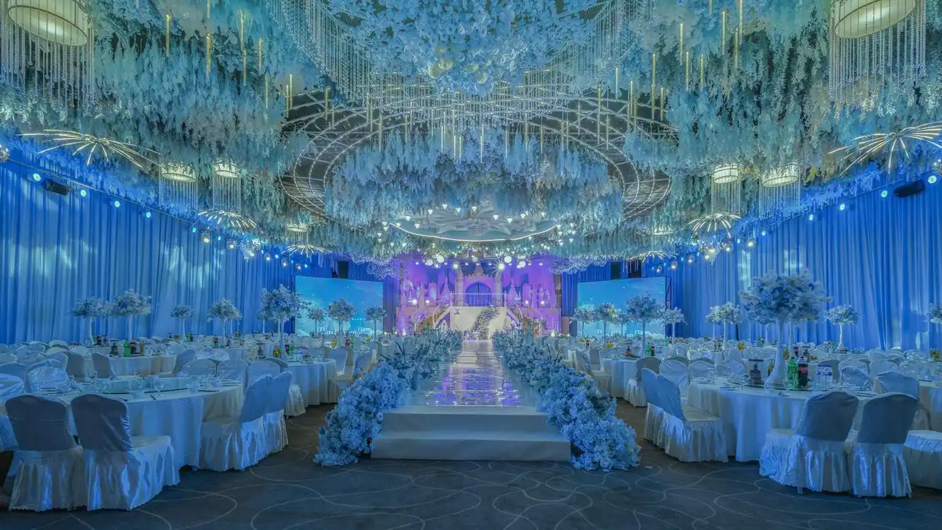 拍摄奢华梦幻蓝色水晶之酒店婚礼殿堂