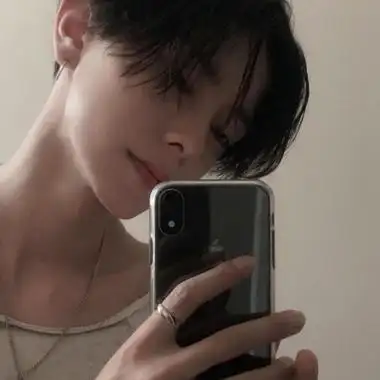 30岁帅哥头像阳光帅气酷