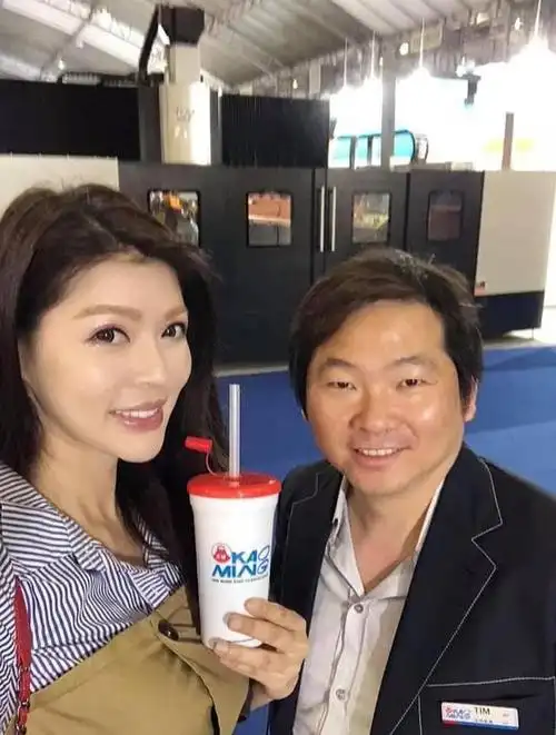 10亿接班人萌样曝光 殷琦不急减肥 放话:还要再生