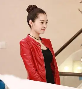 外套女2020秋季新款小情人宋轶祖贝莱明星同款红色短上衣机车夹克