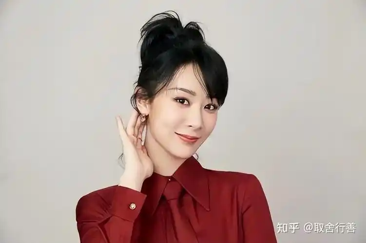 杨紫为什么没有听宋丹丹的话执意进入娱乐圈? - 知乎