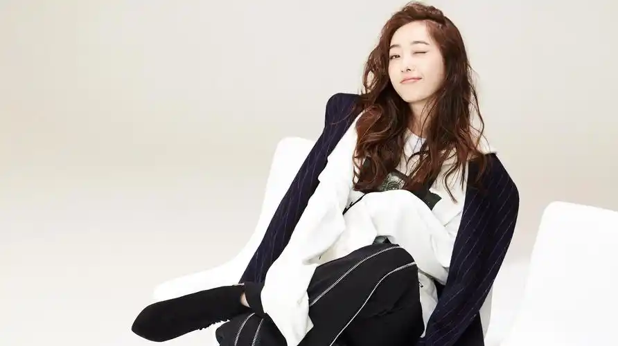 《巨额来电》即将上映,"林黛玉"蒋梦婕上演谁是卧底