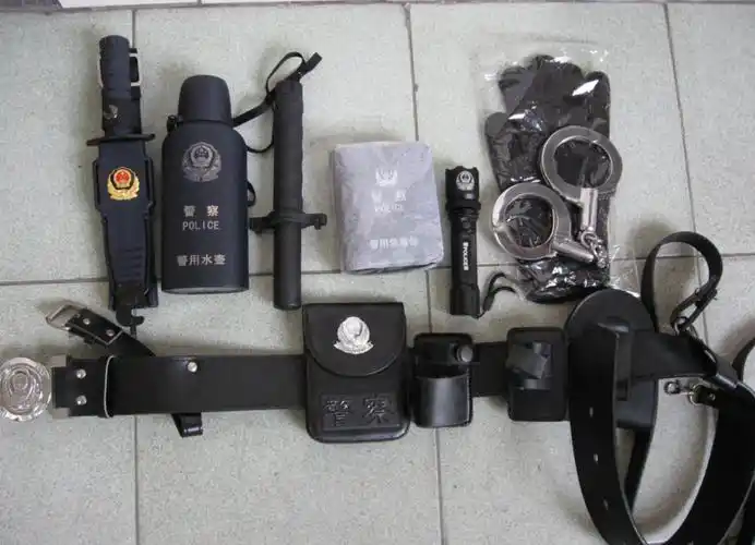 铁路公安单警装备有哪些(伸缩警棍等5种装备亮相)-联系我们-果博东方