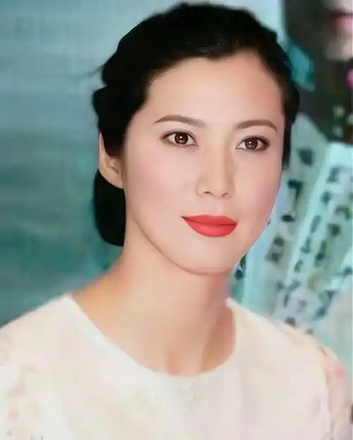 她的演技18年如一,观众深爱不舍!_王珂_低调_战争