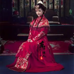 清代婚服满族婚礼服装秀禾服旗装带云肩款长裙复古中式婚礼新娘