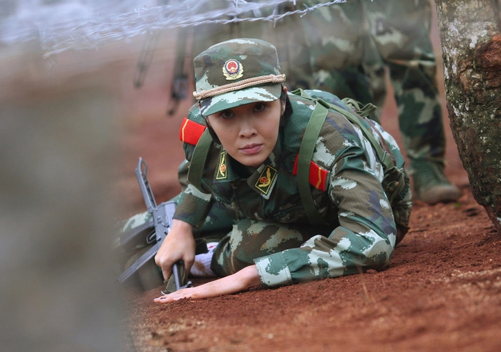 女兵退伍后,都能从事哪些工作?看了就知道当兵的优越性了!