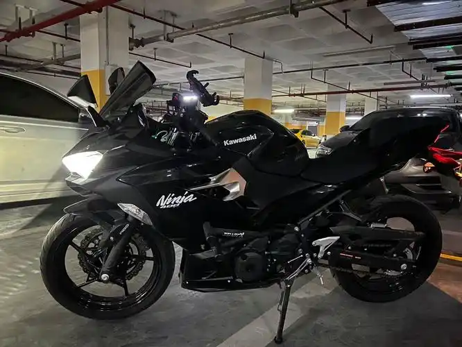 二手摩托车川崎 ninja 400