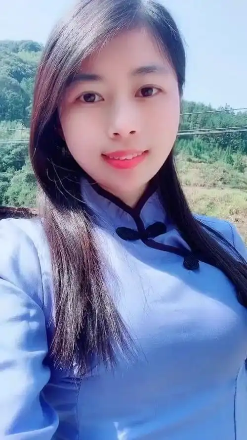 是时候介绍一下我自己了我只是一个福建的茶乡妹子,爱吃肉不吃辣,不爱