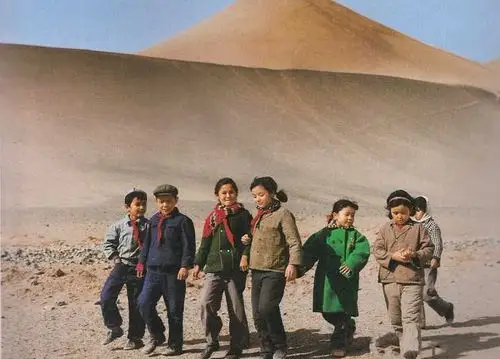 镜头下80年代的中国儿童