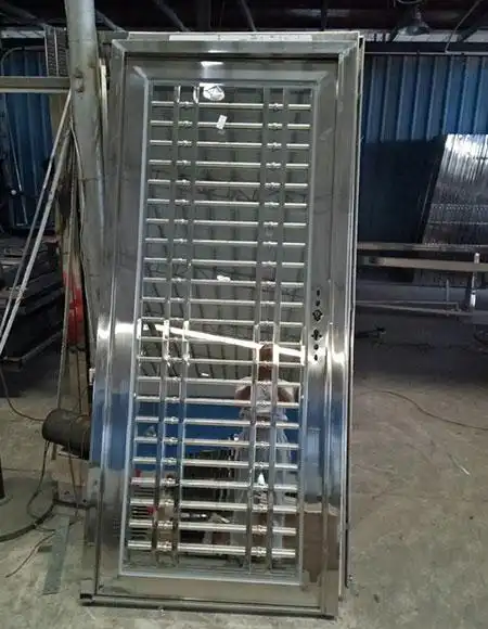 特点技术参数做普通不锈钢门一般是用不锈钢方管或者不锈钢矩形管做的