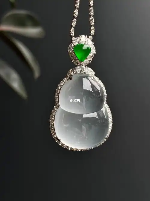 自然光精品翡翠大葫芦吊坠#遇见翡翠原创设计精品#遇见翡翠#翡翠葫芦