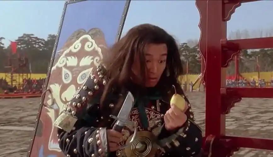 武状元苏乞儿周星驰争状元比武不忘耍活宝这兵器是搞笑的吗