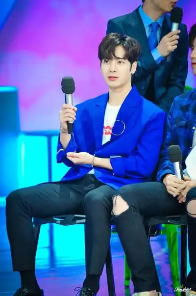 王嘉尔● jackson wang 【170815 快乐大本营】