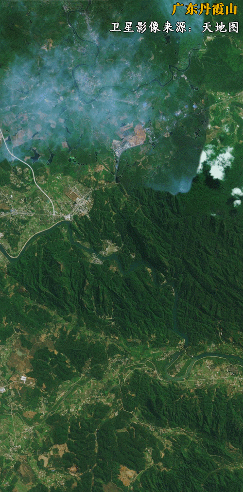 卫星影像来源:天地图