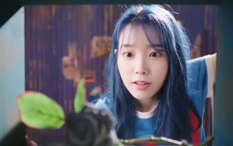 【iu新专辑】中字 blueming mv公开1080p超清