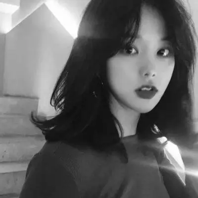 时尚个性女生微信图像19-微信头像