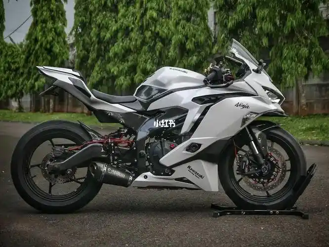 最美机车你要进来我必买川崎zx25r