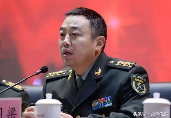 刘国梁被授予大校军衔这军衔的历史太丰富了