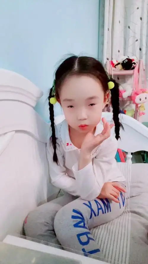 搞笑#山西杨晨瑶 其实小眼睛仔细看也挺好看是吧?90