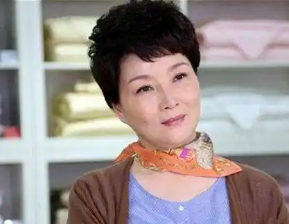 "长公主"朱茵:因焦晃赏识出演话剧而爆红,一生对女儿充满愧疚_角色