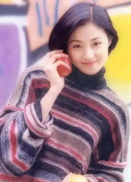 万绮雯:我最满意我有一双美腿,我更得意嫁对"鬼才"编剧陈十三