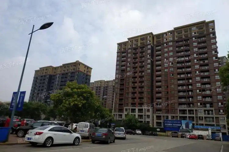 三水萧林位于昆山城西虹祺路1611号(萧林路与江浦路交汇处),开发商是