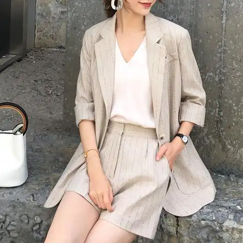 共2275 件西服短裤女夏相关商品